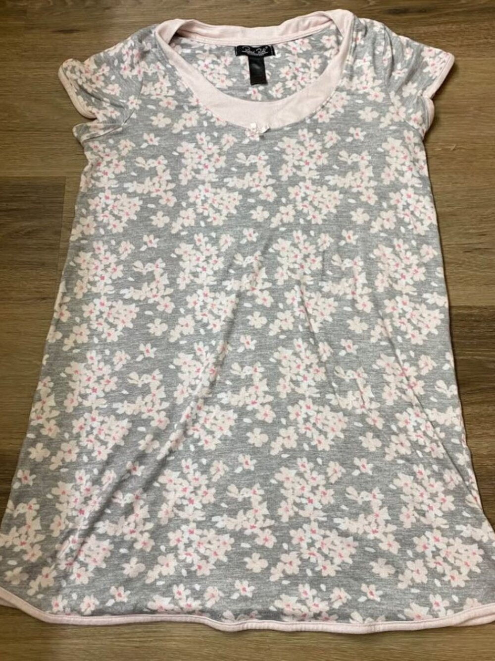 René Rofé Floral Short Sleeve Pajama Sleep Top – Women’s Size Small